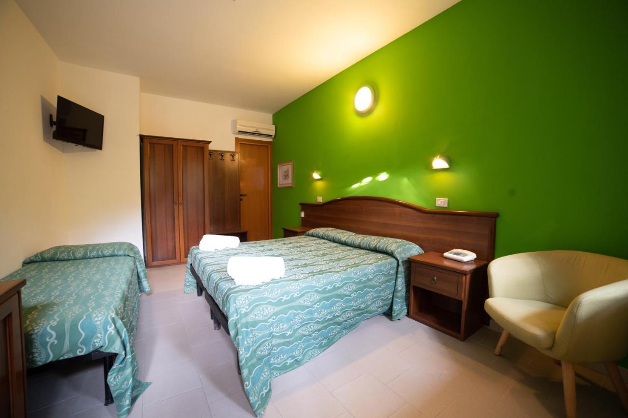 Hotel Villa A Mare Rodi Garganico Zewnętrze zdjęcie