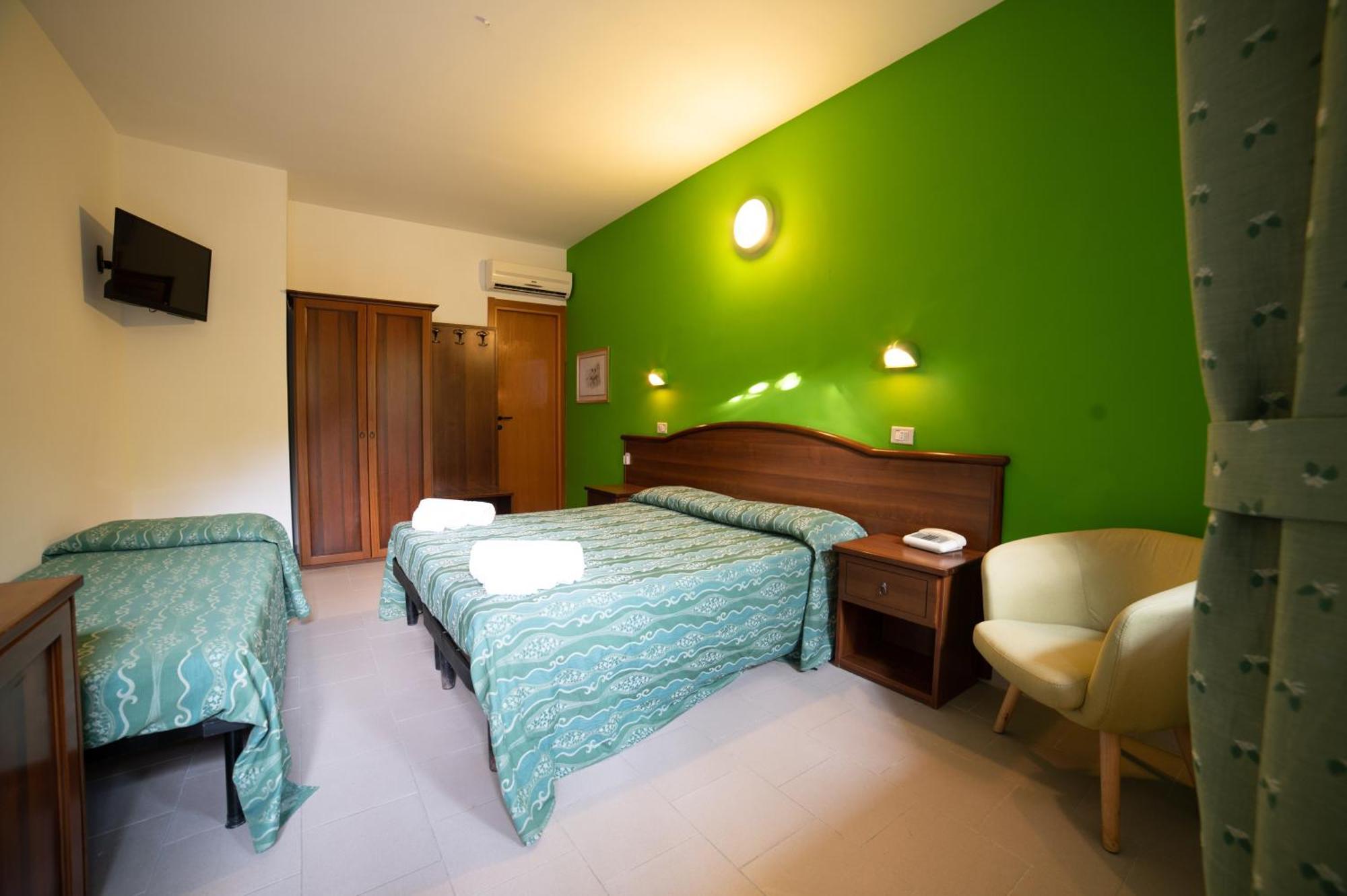 Hotel Villa A Mare Rodi Garganico Zewnętrze zdjęcie